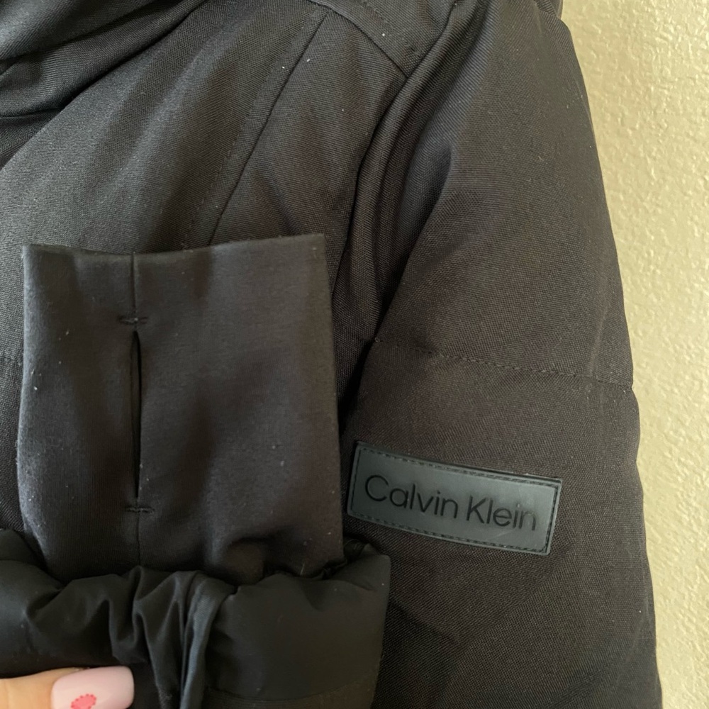 Calvin Klein Black Hooded Long Puffer Coat – Size Small - Picture 4 of 10
